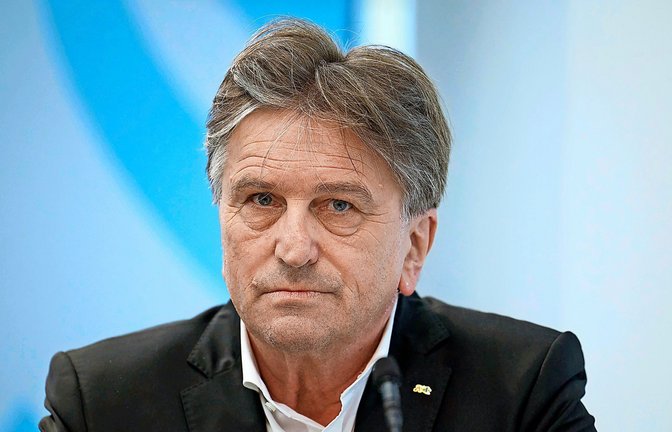 Manfred Lucha kritisiert Karl Lauterbach.<span class='image-autor'>Foto: dpa/Jörg Carstensen</span>