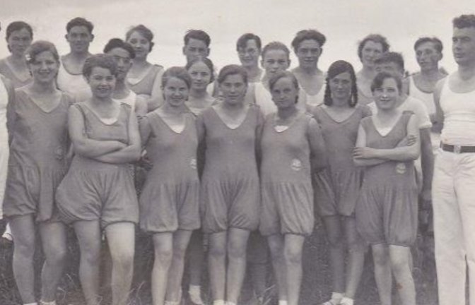 Bilder aus der 100-jährigen Vereinsgeschichte. <span class='image-autor'>Fotos: p</span>