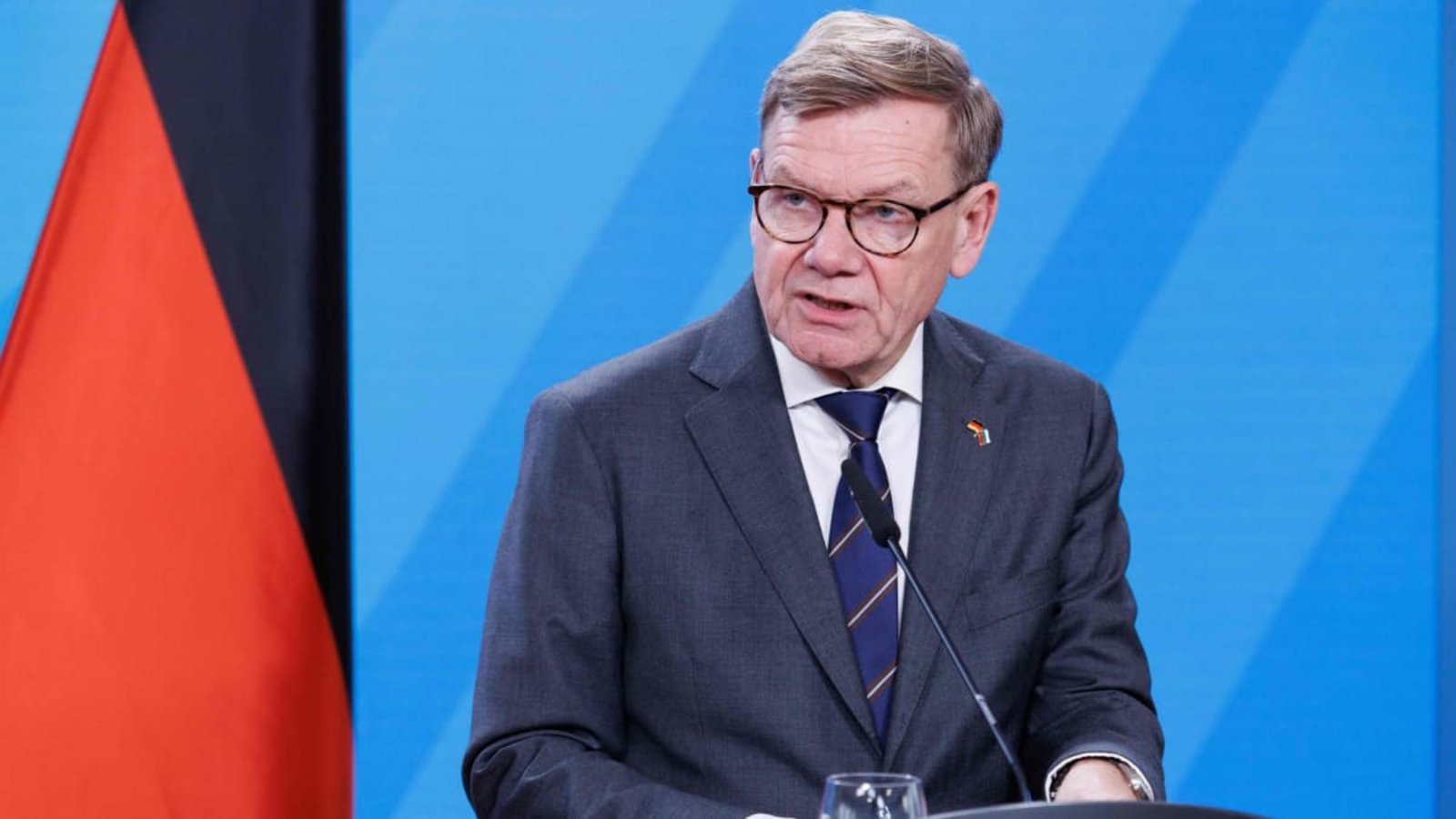 Außernminister Johann Wadephul (CDU). Das Auswärtige Amt rät Deutschen in Frankreich, Demonstrationen möglichst zu meiden (Archivfoto).Carsten Koall/dpa Außernminister Johann Wadephul (CDU). Das Auswärtige Amt rät Deutschen in Frankreich, Demonstrationen möglichst zu meiden (Archivfoto).Carsten Koall/dpa