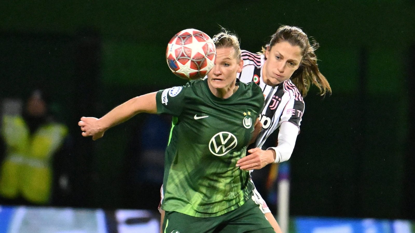 Die Frauen des VfL Wolfsburg treffen in der Champions League heute auf Juventus FC.Foto: picture alliance/dpa | Swen Pförtner