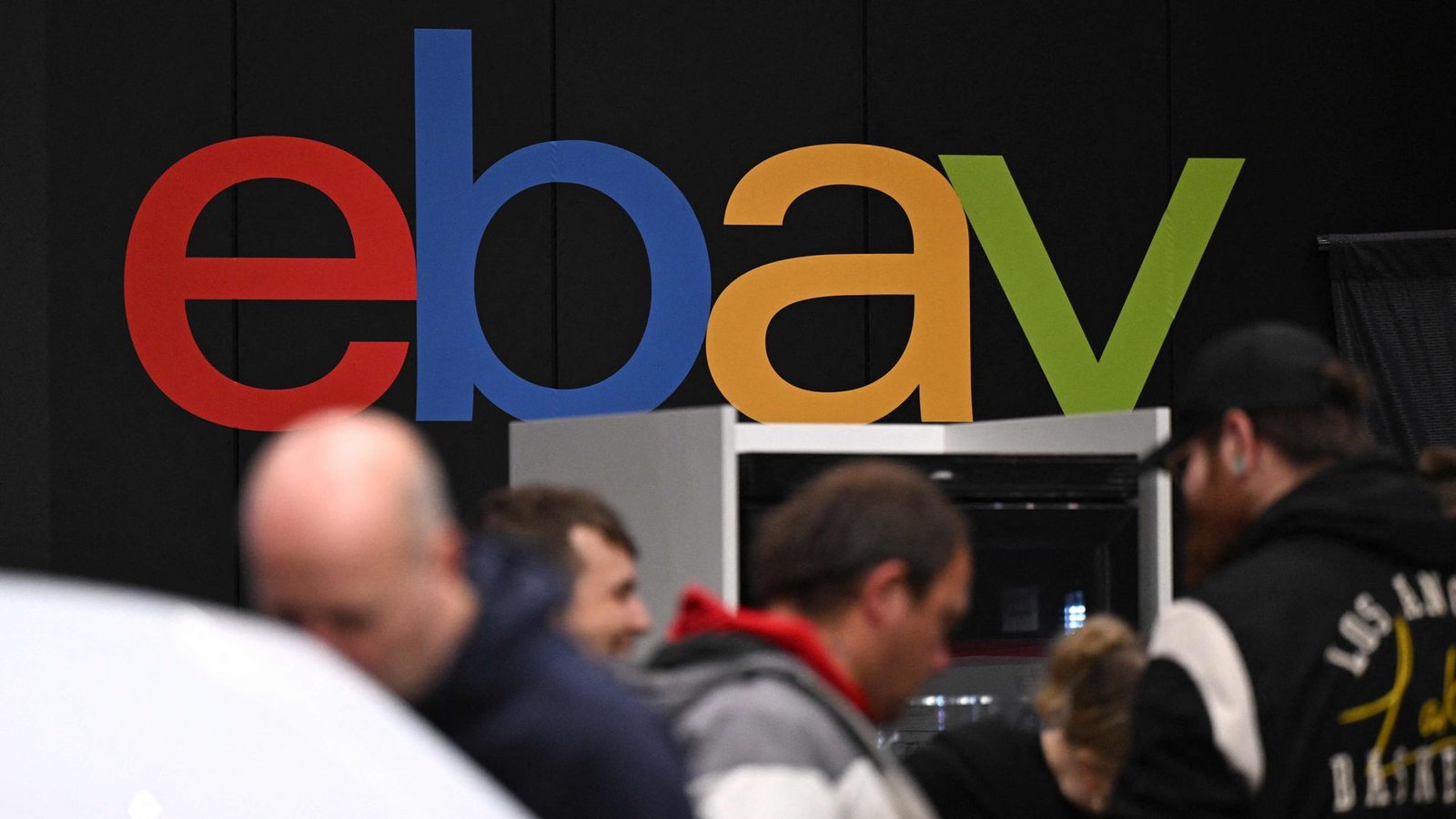 Die Bieterplattform Ebay hat das Übernahmeangebot von Gamestop abgelehnt.Foto: AFP/INA FASSBENDER