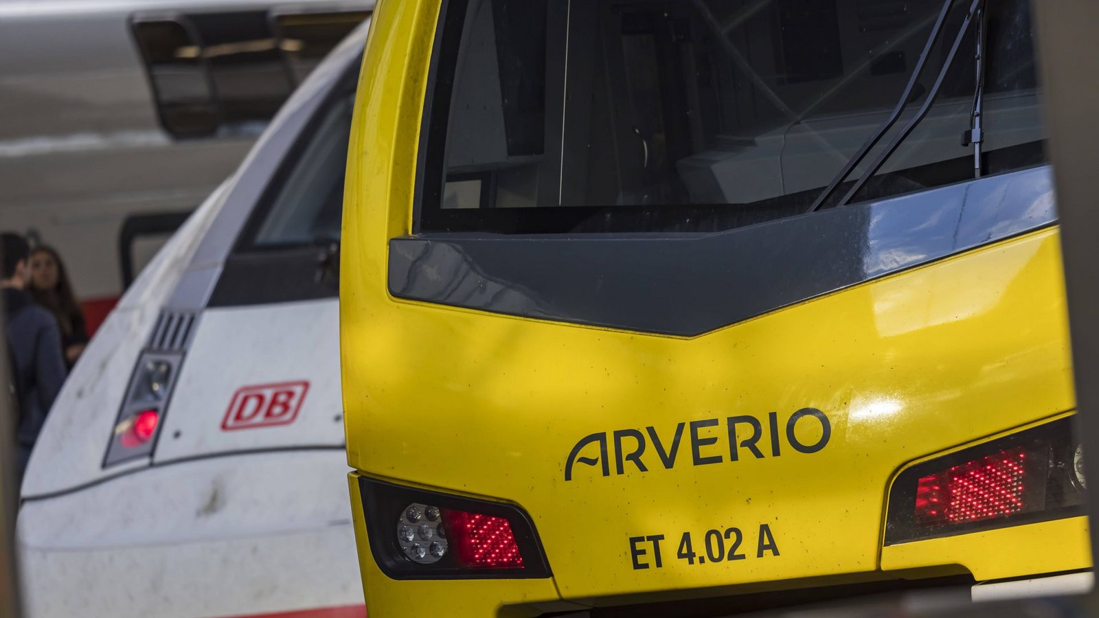 Bei der Fahrt von Würzburg nach Stuttgart ging einiges schief. (Symbolbild)Foto: IMAGO/Arnulf Hettrich Bei der Fahrt von Würzburg nach Stuttgart ging einiges schief. (Symbolbild)Foto: IMAGO/Arnulf Hettrich