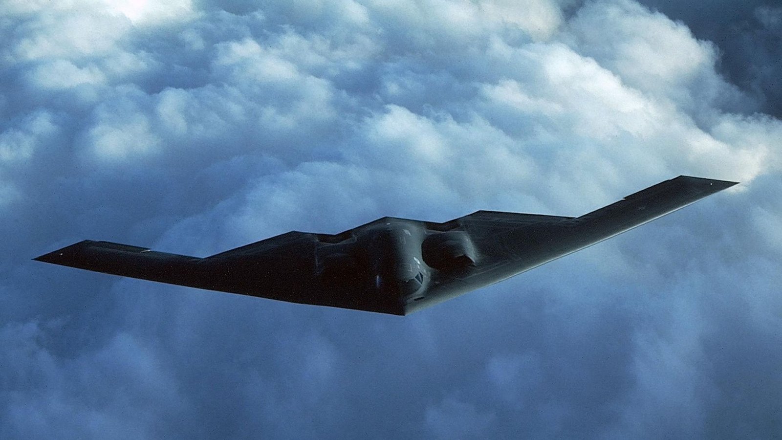 Der B-2 „Spirit“ – ein Flugzeug mit ungewöhnlichem DesignFoto: AFP Der B-2 „Spirit“ – ein Flugzeug mit ungewöhnlichem DesignFoto: AFP