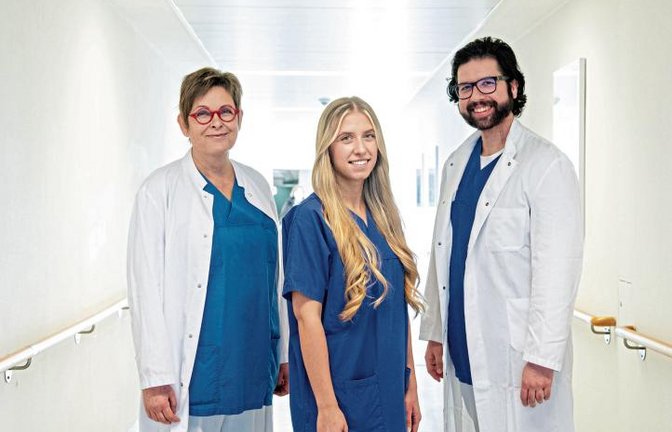 Susanne Pannwitz, Fachärztin für Allgemeinmedizin; Sally Weißgerber, Medizinische Fachangestellte und Vasileios Nestoras, Facharzt für Innere Medizin (von links).  Foto: Enzkreis-Kliniken