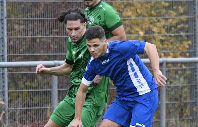 Für den TSV Hochdorf (rechts Berkan Ören) geht die Hinrunde der Kreisliga B 6 am Sonntag mit dem Heimspiel gegen den SV Illingen II zu Ende. <span class='image-autor'>Foto: Leitner</span>