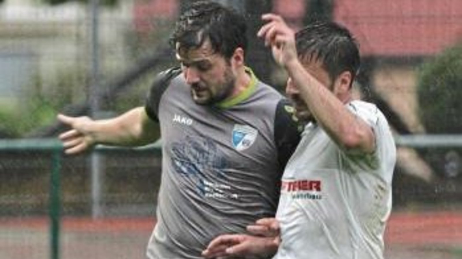 Bis zum Titelgewinn in der Kreisliga B 7 im Sommer 2019 war Thomas Renz (links) einer der Leitwölfe in der Mannschaft der SGM Roßwag/Mühlhausen. Foto: Nachreiner Bis zum Titelgewinn in der Kreisliga B 7 im Sommer 2019 war Thomas Renz (links) einer der Leitwölfe in der Mannschaft der SGM Roßwag/Mühlhausen. Foto: Nachreiner