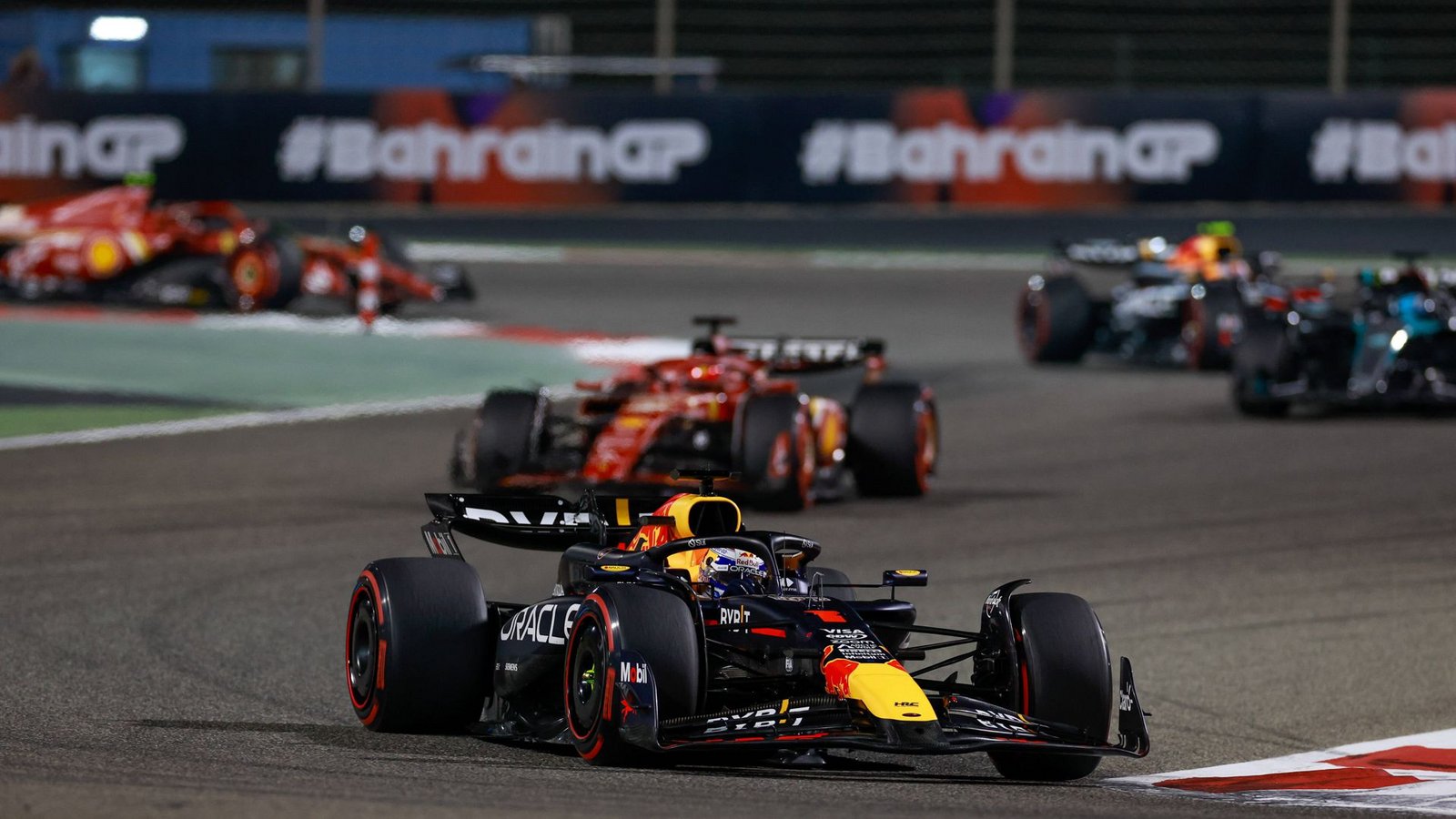 Max Verstappen führt – wie so oft in der Formel 1.Foto: IMAGO/PanoramiC/IMAGO/DPPI