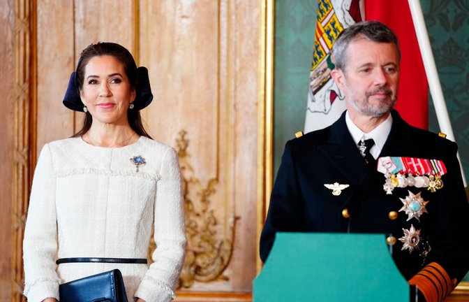 Dänemarks König Frederik X. und Königin Mary beim Besuch in Schweden.<span class='image-autor'>Foto: Ida Marie Odgaard/Ritzau Scanpix Foto/AP/dpa</span>
