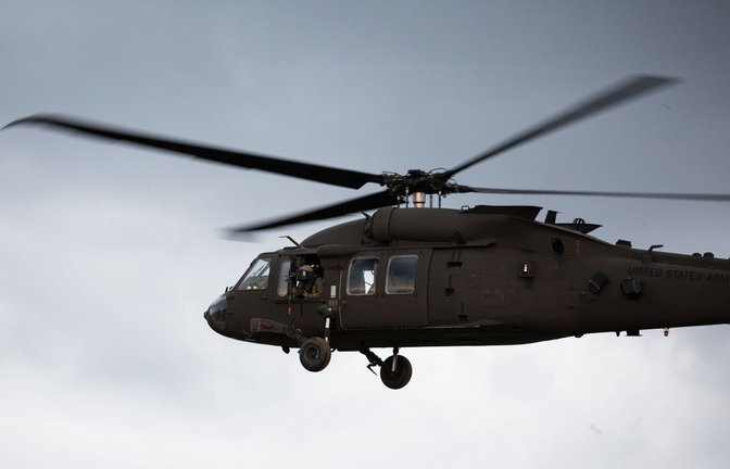 Zwei Blackhawk-Hubschrauber sind zusammengestoßen. (Symbolbild)<span class='image-autor'>Foto: IMAGO/
piemags</span>