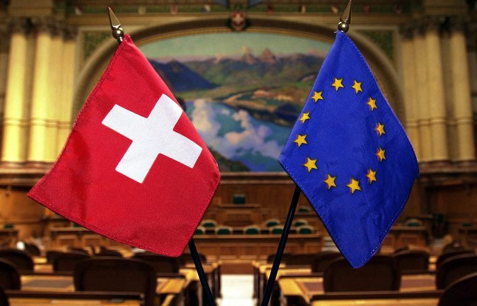 Der Beziehungsstatus zwischen der Schweiz und der EU ist eher kompliziert. Nun soll ein Abkommen unterzeichnet werden, das die Zusammenarbeit besser regeln soll.<span class='image-autor'>Foto: dpa/Michael Stahl</span>