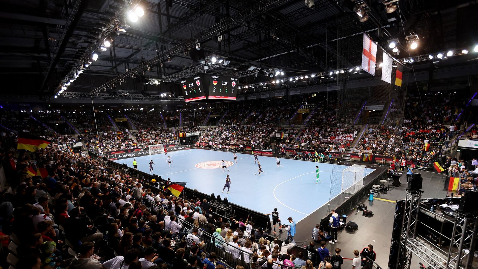 Die Stimmung in der Porsche Arena war während des gesamten Events großartigFoto: Baumann/Julia Rahn Die Stimmung in der Porsche Arena war während des gesamten Events großartigFoto: Baumann/Julia Rahn