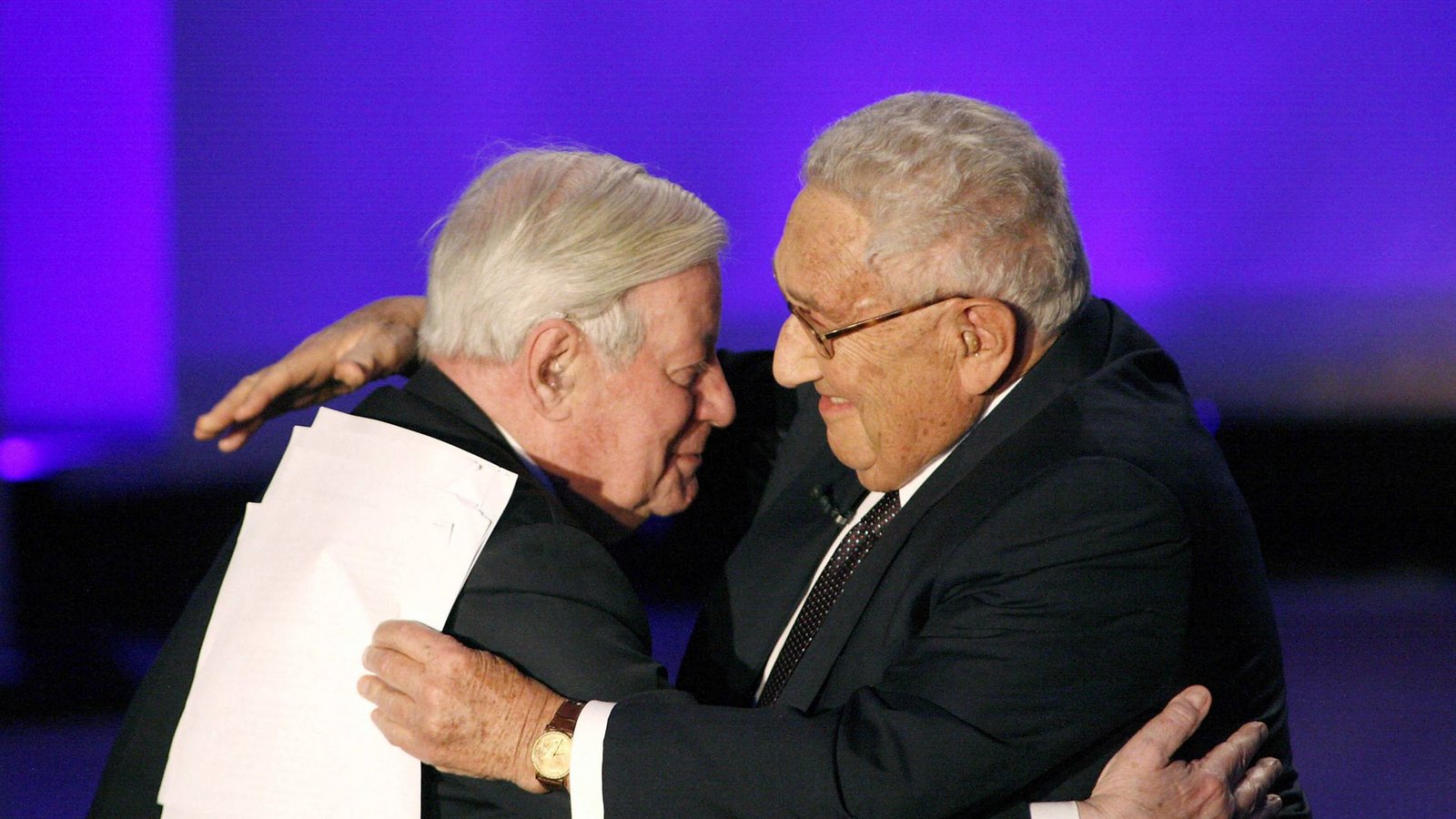 Mit dem ehemaligen SPD-Kanzler Helmut Schmidt dagegen war Kissinger eng befreundet.Foto: imago/Sven Simon/imago stock&people Mit dem ehemaligen SPD-Kanzler Helmut Schmidt dagegen war Kissinger eng befreundet.Foto: imago/Sven Simon/imago stock&people