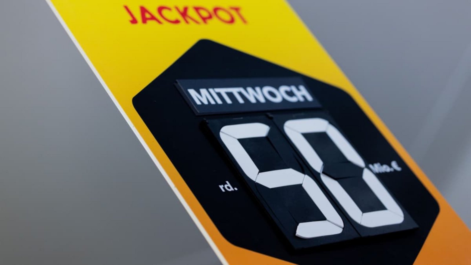 Im Lotto-Jackpot am Mittwoch, 15.07.2026, lagen 50 Millionen Euro.Rolf Vennenbernd/dpa Im Lotto-Jackpot am Mittwoch, 15.07.2026, lagen 50 Millionen Euro.Rolf Vennenbernd/dpa
