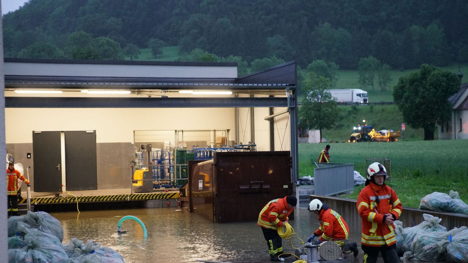 Auch ein Supermarkt war betroffen.Foto: SDMG/SDMG / Woelfl