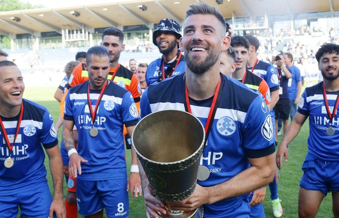 2022 holte David Braig mit den Stuttgarter Kickers letztmals den WFV-Pokal.<span class='image-autor'>Foto: Pressefoto Baumann</span>