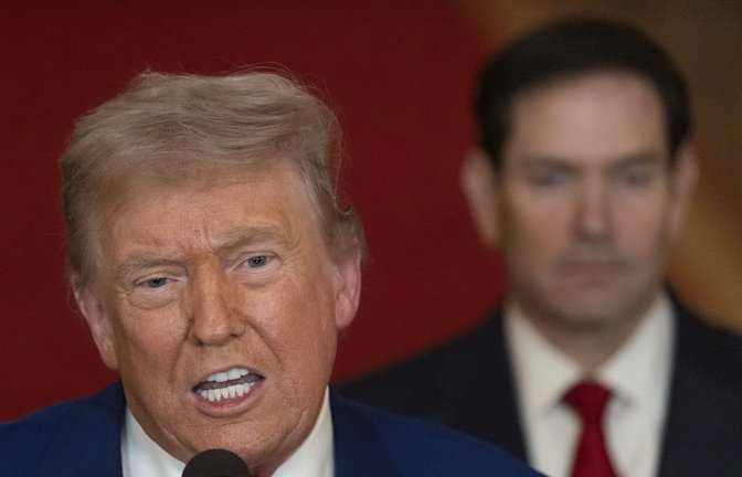 US-Präsident Donald Trump erklärt den Einsatz im Iran.<span class='image-autor'>Foto: Carlos Barria/Reuters Pool via A</span>