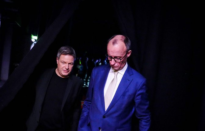 CDU-Kanzlerkandidat Merz sieht Grünen-Kandidat Habeck nicht in einem von ihm geführten Kabinett. (Archivbild)<span class='image-autor'>Foto: AFP/KAY NIETFELD</span>
