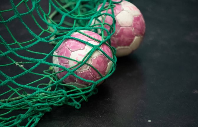 Die Handballer des TV Oeffingen und des TSV Schmiden hoffen, dass der Ball am kommenden Spieltag möglichst oft im Tor des Gegners landet.<span class='image-autor'>IMAGO/BEAUTIFUL SPORTS/Jan Kaefer</span>