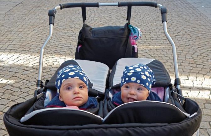 Diese zwei Vaihingerinnen haben alles im Blick.  Foto: Rücker
