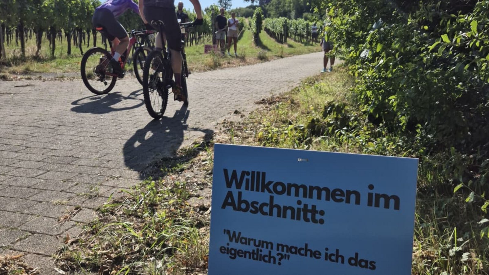 Vermutlich haben sich einige Radsportler am Sonntag am Fellbacher Alten Bergweg diese Frage gestellt.Susanne Degel Vermutlich haben sich einige Radsportler am Sonntag am Fellbacher Alten Bergweg diese Frage gestellt.Susanne Degel