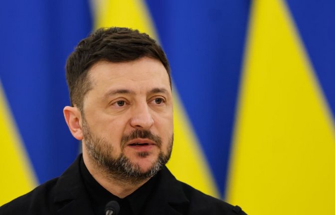 Der ukrainische Präsident Wolodymyr Selenskyj steckt in einer schweren Lage.<span class='image-autor'>Mindaugas Kulbis/AP/dpa</span>