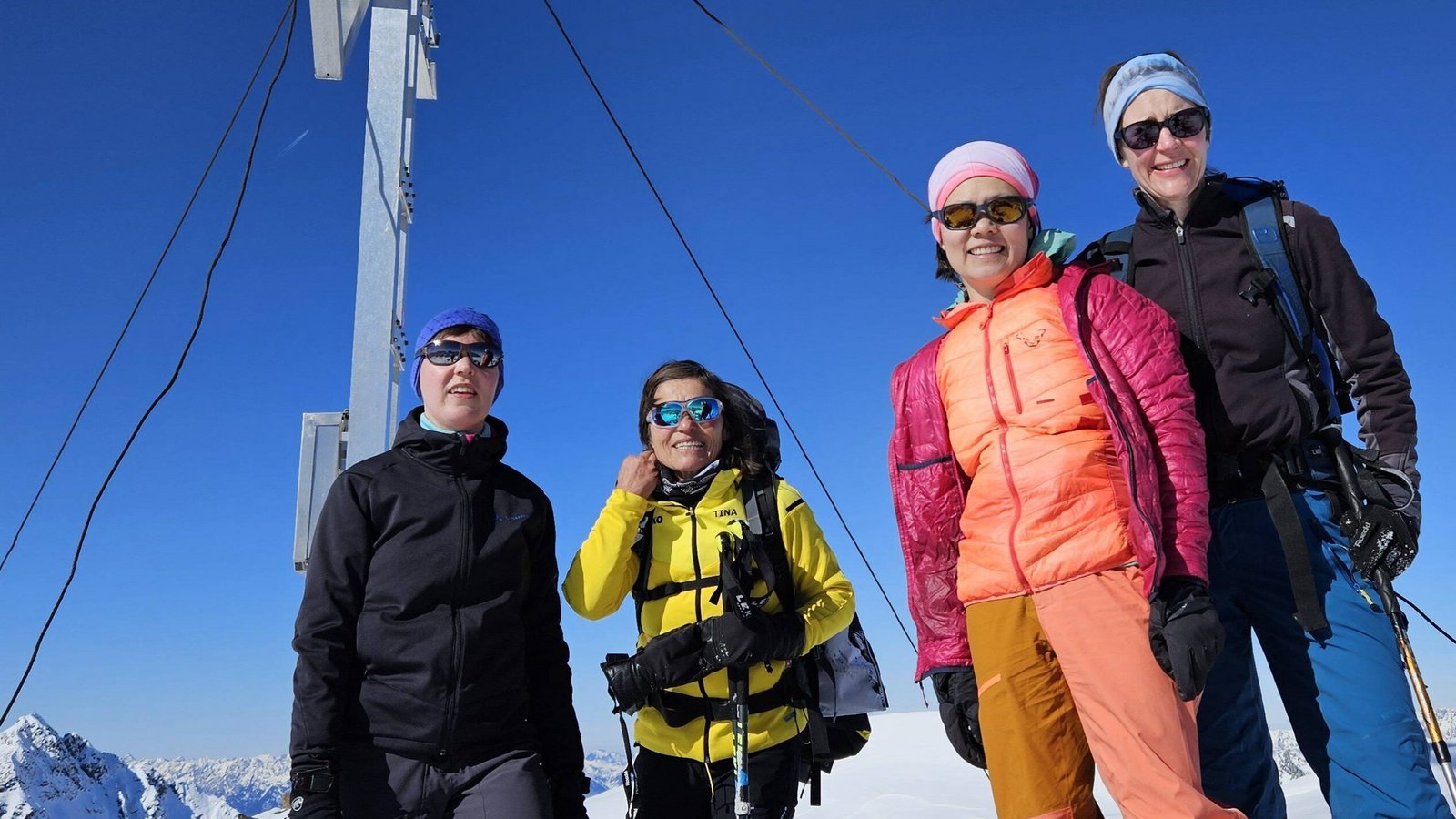 Alexandra Beyl (links) organisiert für den DAV Skitouren nur für Frauen. Foto: p Alexandra Beyl (links) organisiert für den DAV Skitouren nur für Frauen. Foto: p