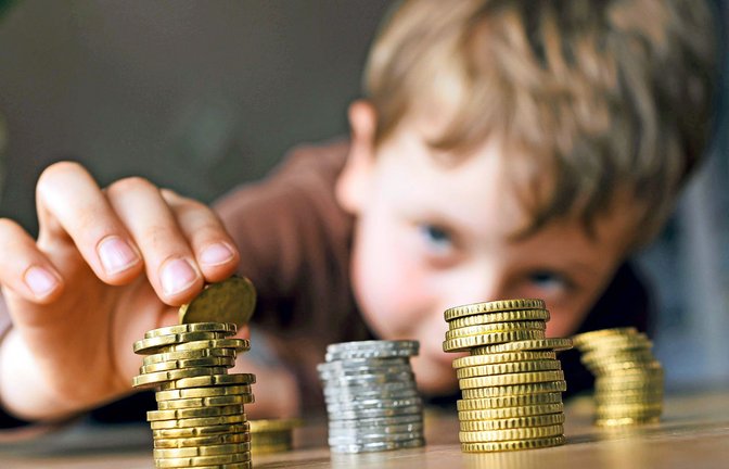 Für Kinder ist Geld abstrakt. Lässt sich der Umgang mit Finanzen erlernen?<span class='image-autor'>Foto: IMAGO/photothek/Thomas Trutschel</span>