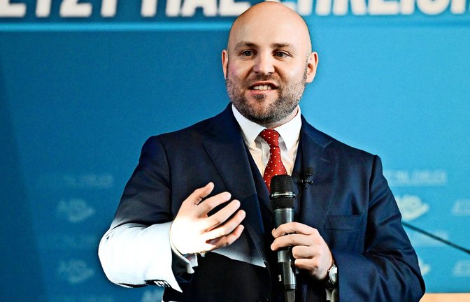 AfD-Landeschef Frohnmaier verschickte eine Mail an seine Mitarbeiter – aber auch an den Journalisten (Archivbild).<span class='image-autor'>Foto: Bernd Weißbrod/dpa</span>