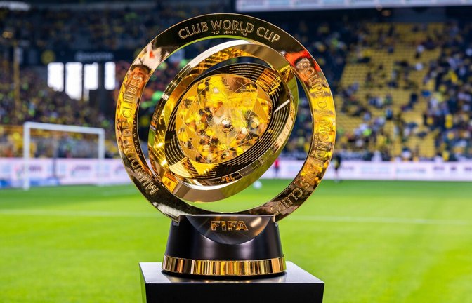 Um diese Trophäe spielen in den nächsten Wochen 32 Fußballvereine bei der Club-WM in den USA.<span class='image-autor'>Foto: imago/Kirchner-Media</span>