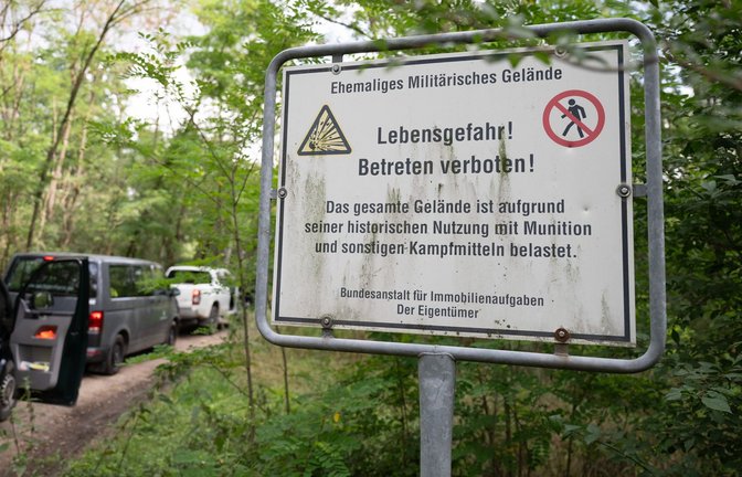 Die Gohrischheide gilt wegen der dort im Boden liegenden Altmunition als besonders schwierig für Löscharbeiten. (Archivbild)<span class='image-autor'>Foto: Sebastian Kahnert/dpa</span>