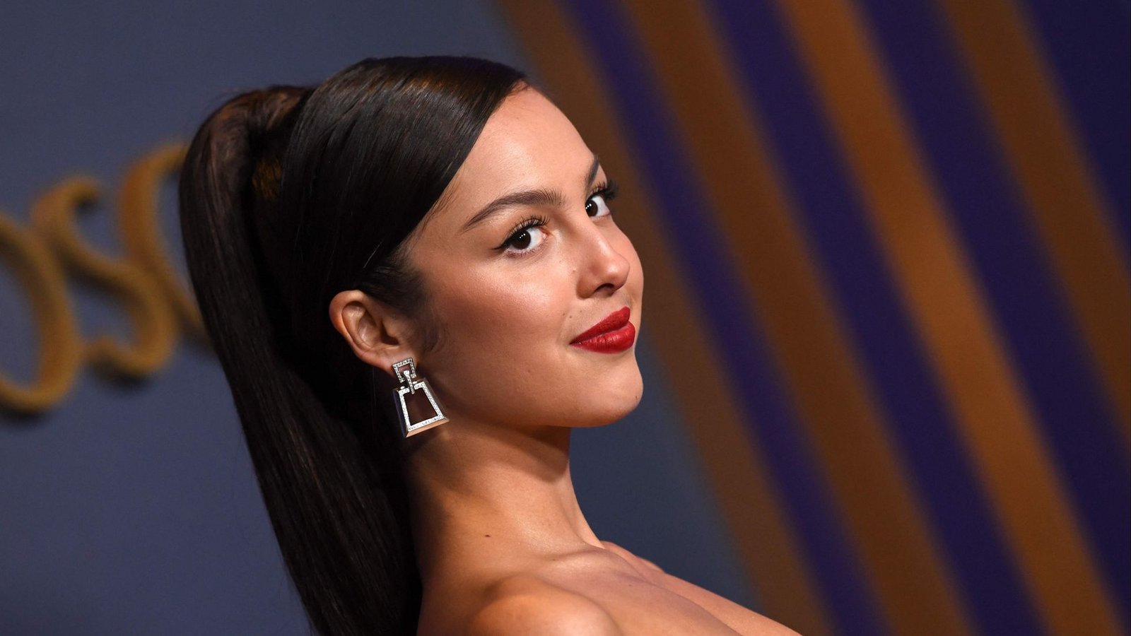 Doch nicht nur Stars aus der Filmbranche waren vor Ort. Sängerin Olivia Rodrigo wollte sich die Gala offenbar ebenfalls nicht entgehen lassen.Foto: AFP/VALERIE MACON Doch nicht nur Stars aus der Filmbranche waren vor Ort. Sängerin Olivia Rodrigo wollte sich die Gala offenbar ebenfalls nicht entgehen lassen.Foto: AFP/VALERIE MACON