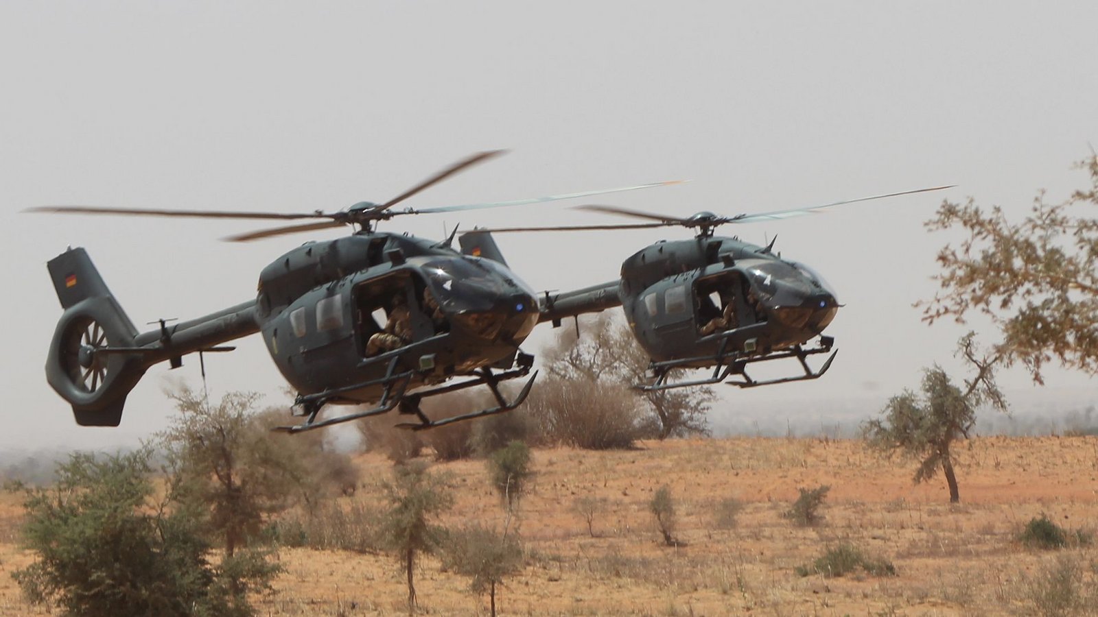 Auch der Bundesrat hat den Rahmen für die Finanzierung der Bundeswehr – hier Spezialkräfte-Hubschrauber während einer Übung in Niger – weit gesteckt.Foto: //Christoph Reisinger Auch der Bundesrat hat den Rahmen für die Finanzierung der Bundeswehr – hier Spezialkräfte-Hubschrauber während einer Übung in Niger – weit gesteckt.Foto: //Christoph Reisinger