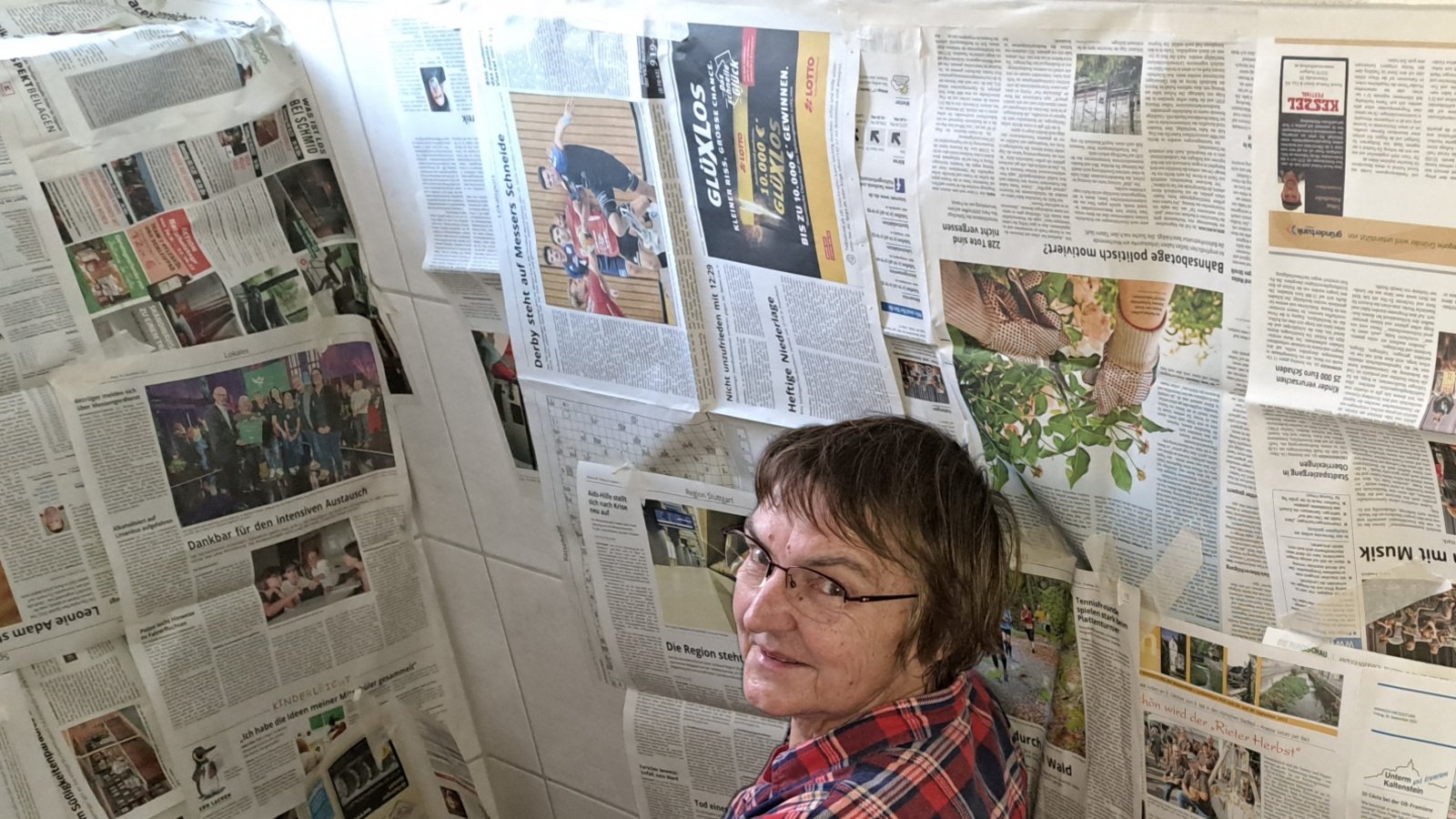 „Das wäre mit der Online-Version der VKZ nicht gut gegangen“, schreiben die beiden Enzweihinger Michael Fischer und Ehefrau Eva Schwenk-Fischer zu ihrem Foto von den Renovierungsarbeiten. „Das wäre mit der Online-Version der VKZ nicht gut gegangen“, schreiben die beiden Enzweihinger Michael Fischer und Ehefrau Eva Schwenk-Fischer zu ihrem Foto von den Renovierungsarbeiten.