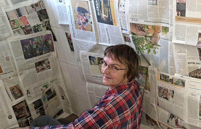 „Das wäre mit der Online-Version der VKZ nicht gut gegangen“, schreiben die beiden Enzweihinger Michael Fischer und Ehefrau Eva Schwenk-Fischer zu ihrem Foto von den Renovierungsarbeiten.