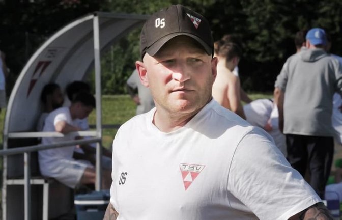 Der Trainer Oliver Stierle und seine Mannschaft müssen die nächste Enttäuschung verdauen.<span class='image-autor'>Günter Bergmann</span>