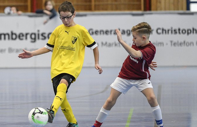 Ein spannendes Spiel haben sich im vergangenen Jahr der TSV Ensingen (gelbes Trikot) und die SU Neckarsulm geliefert. <span class='image-autor'>Foto: Leitner</span>