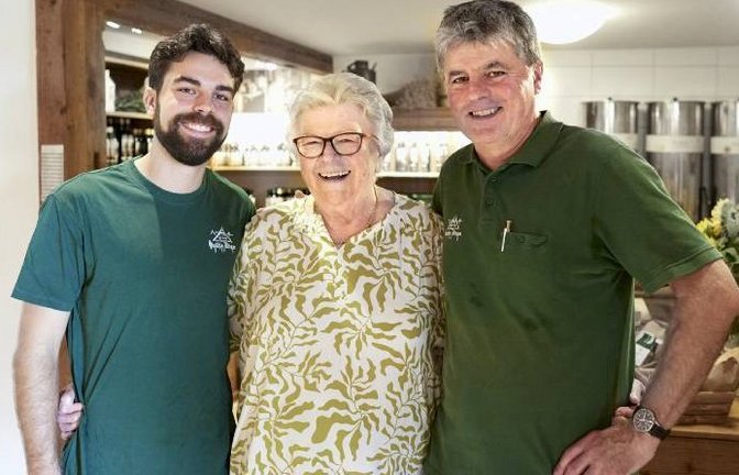 Drei Generationen (von links): Kilian, Helga und Jürgen Krauth. Foto: Thilo Keller