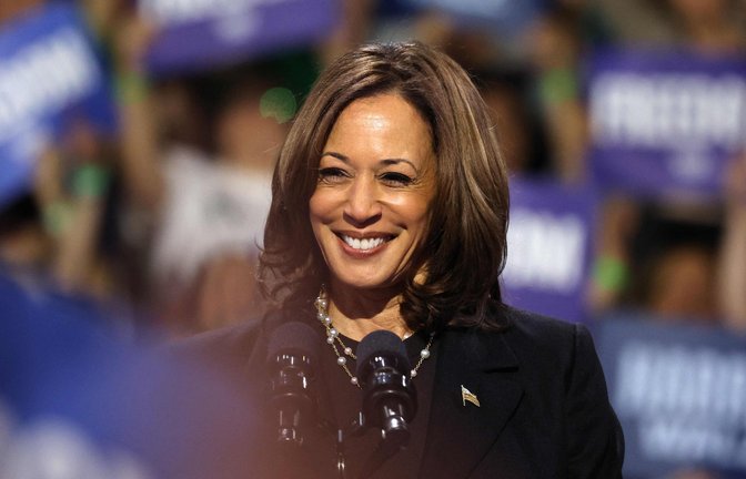 Kamala Harris bei einer Wahlveranstaltung in Eerie im US-Bundesstaat Pennsylvania.<span class='image-autor'>Foto: Getty Images via AFP/MICHAEL M. SANTIAGO</span>