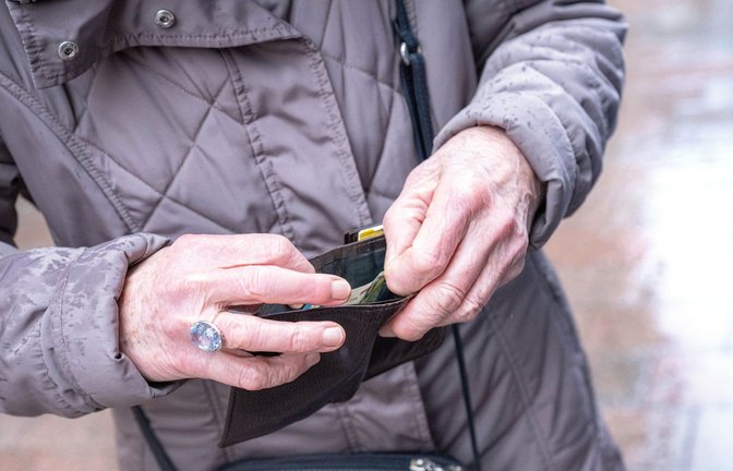 Nach der Reform ist vor der Reform: Nach einer endlosen Hängepartie hat sich die schwarz-rote Koalition zu einer Rentenrefom durchgerungen, die schon bald von der nächsten Reform abgelöst werden wird.<span class='image-autor'>Foto: Sina Schuldt/dpa</span>