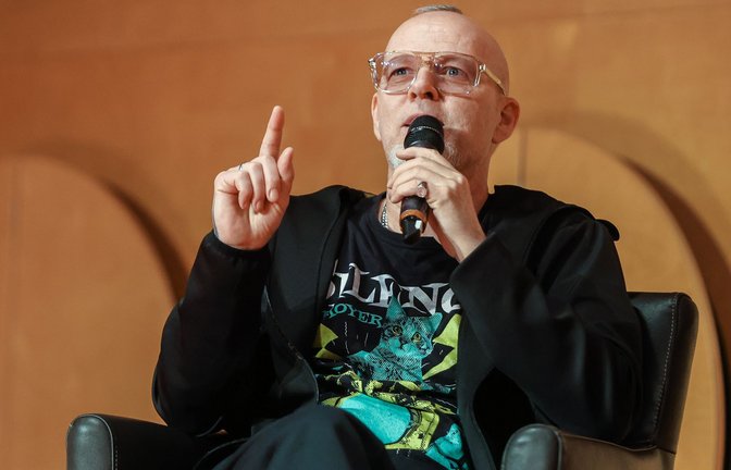 Thomas D. spricht im Rahmen einer Benefiz-Reihe der Evangelischen Kirche Stuttgart zugunsten der Telefonseelsorge.<span class='image-autor'>Foto: Lichtgut</span>