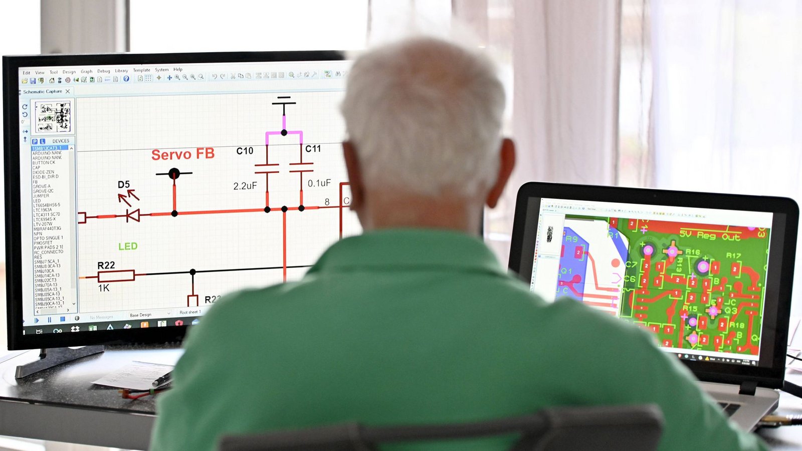Auch Beamte dürfen im Ruhestand arbeiten. Tun sie es bei einem privaten Arbeitgeber, gibt es 2000 Euro steuerfrei.Foto: IMAGO/Panama Pictures Auch Beamte dürfen im Ruhestand arbeiten. Tun sie es bei einem privaten Arbeitgeber, gibt es 2000 Euro steuerfrei.Foto: IMAGO/Panama Pictures