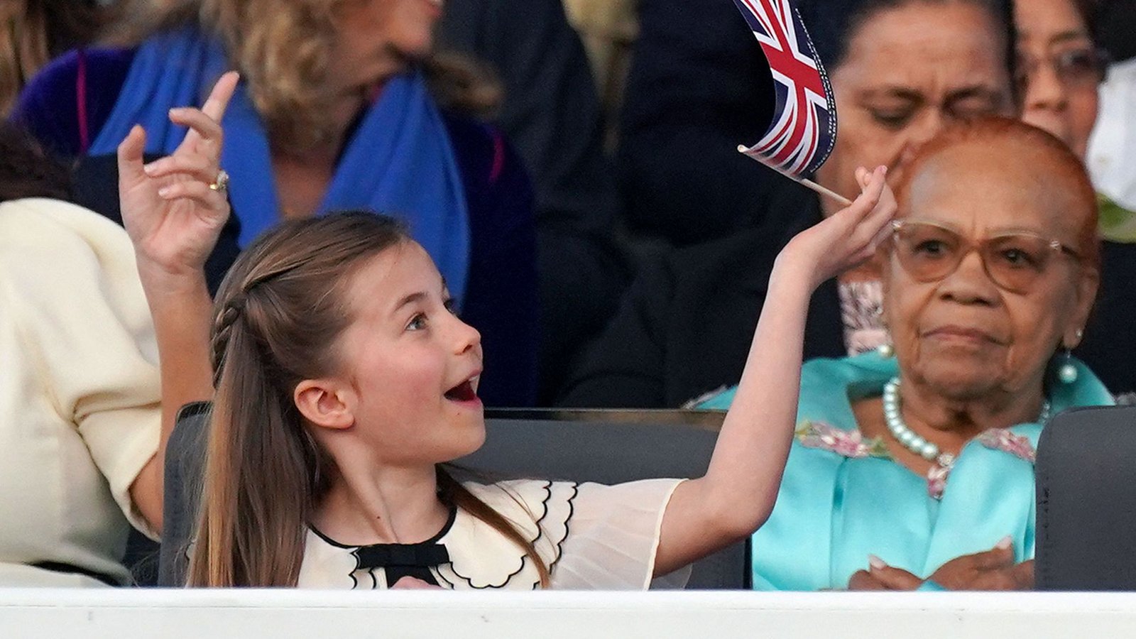 Beim „Coronation Concert“ auf Schloss Windsor war Charlotte enthusiastisch – vor allem, als Katy Perry auf die Bühne kam.Foto: AFP/YUI MOK