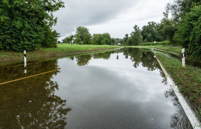 Der Klimawandel macht extreme Wetterereignisse wie Dürren und Überschwemmungen wahrscheinlicher. Das bleibt auch bei den veränderten Szenarien so.<span class='image-autor'>Foto: Silas Stein/dpa</span>