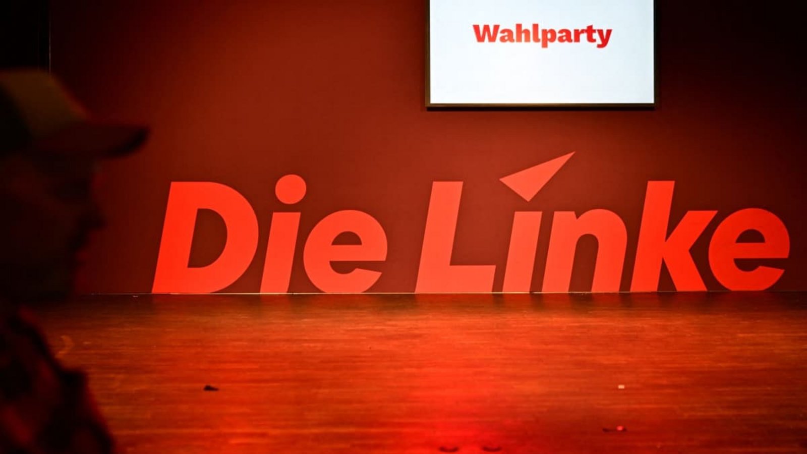 Bei der Wahlpariy der Partei "Die Linke" in Neukölln tauchte ein Clan-Mitglied auf. (Archivbild)Sebastian Gollnow/dpa Bei der Wahlpariy der Partei "Die Linke" in Neukölln tauchte ein Clan-Mitglied auf. (Archivbild)Sebastian Gollnow/dpa