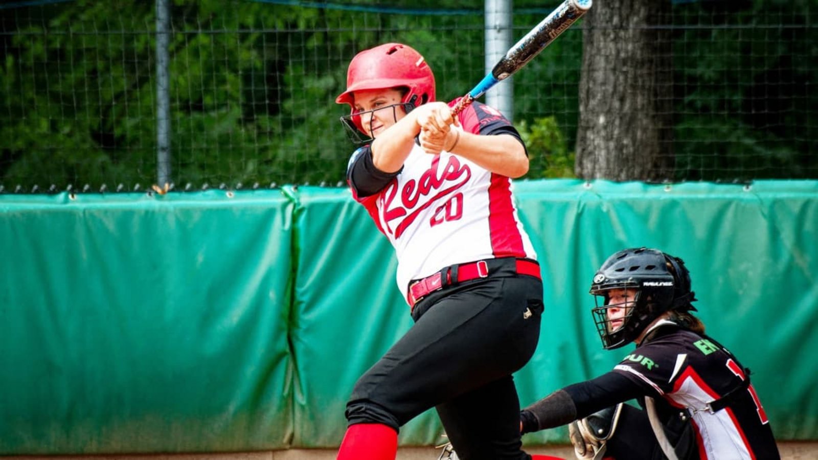 Hope Cornell, Spielertrainerin Stuttgart Reds (links) ist voller Zuversicht, dass den Stuttgarterinnen diesmal endlich der Griff nach dem nationalen Meistertitel gelingt.Iris Drobny Hope Cornell, Spielertrainerin Stuttgart Reds (links) ist voller Zuversicht, dass den Stuttgarterinnen diesmal endlich der Griff nach dem nationalen Meistertitel gelingt.Iris Drobny