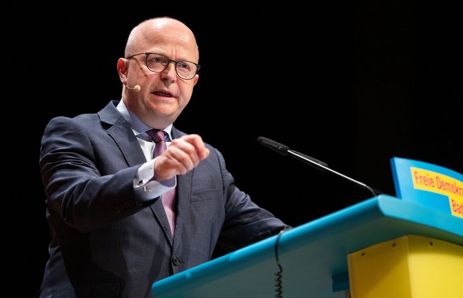 FDP-Landeschef Michael Theurer äußert sich in der Diskussion um die Krawalle an Silvester.<span class='image-autor'>Foto: dpa/Christoph Schmidt</span>