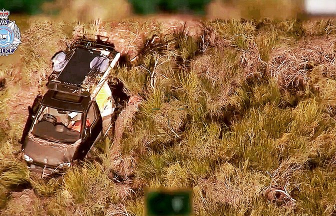 Luftaufnahme des verlassenen Wagens von Carolina Wilga<span class='image-autor'>Foto: dpa/WESTERN AUSTRALIA POLICE FORC</span>