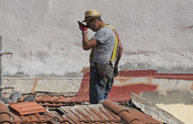 Modellrechnungen zeigen, dass es in Ländern wie Spanien und Frankreich bis 2100 um bis zu sechs Grad heißer werden könnte.<span class='image-autor'>Foto: AP/dpa/Paul White</span>