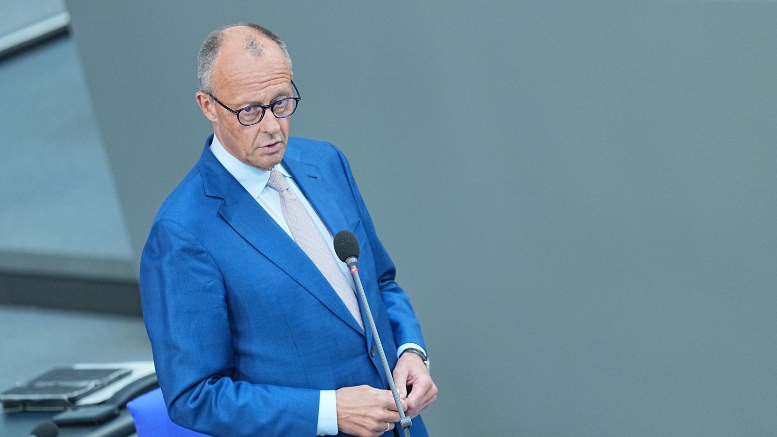 Bundeskanzler Friedrich Merz ist bei der Rente zuversichtlich.Foto: Michael Kappeler/dpa