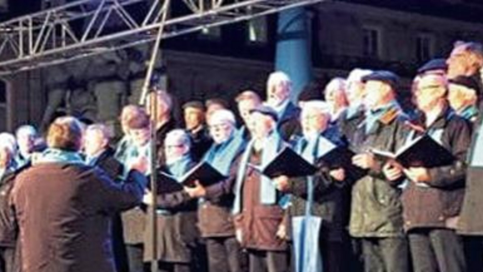 Der MPC 2000 beim europäischen Adventssingen in Stuttgart. Foto: p Der MPC 2000 beim europäischen Adventssingen in Stuttgart. Foto: p